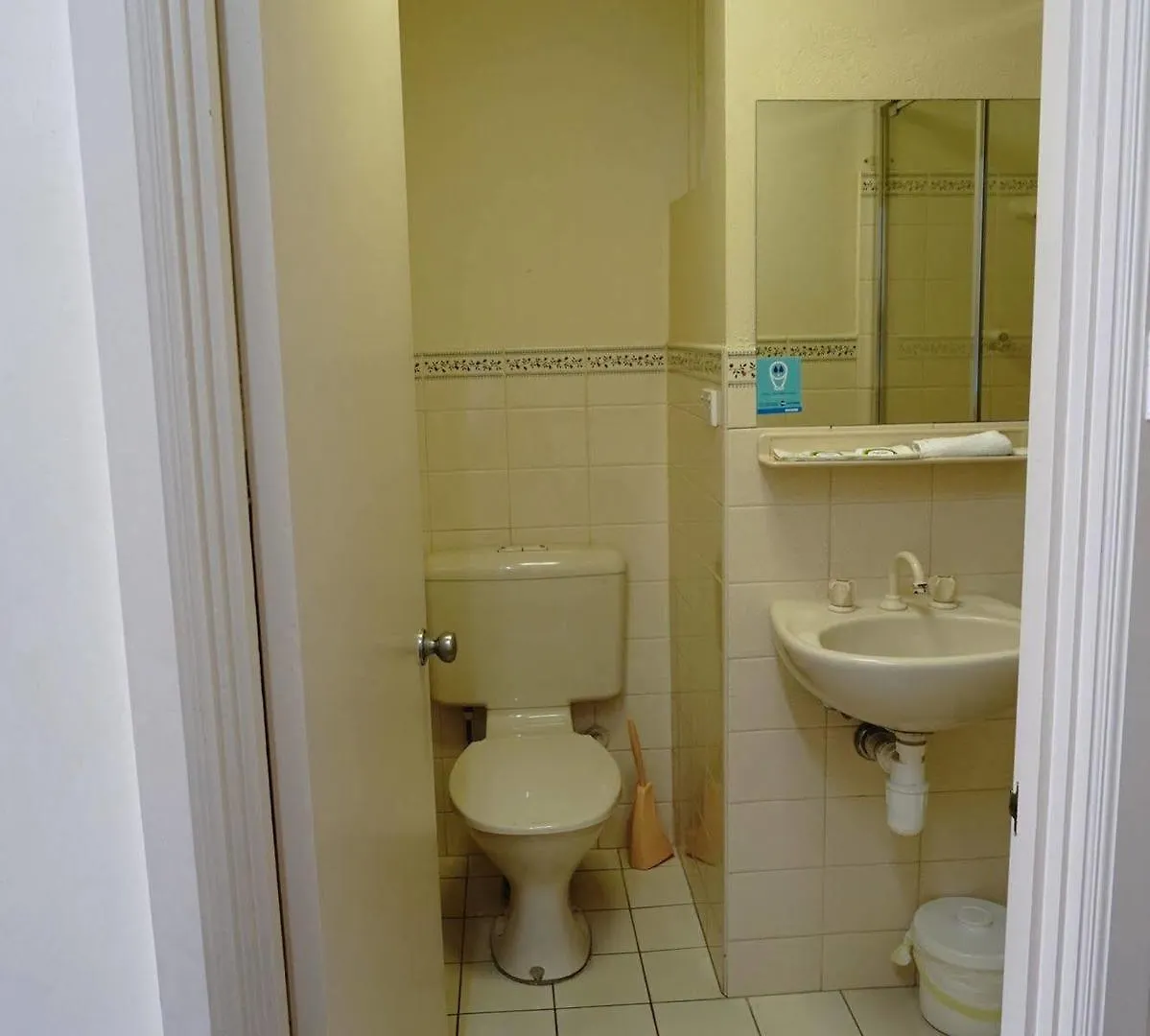 Bay Motel Hotel Adelaide